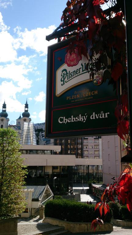 Hotel Chebsky Dvur - Egerlander Hof Karlowe Wary Zewnętrze zdjęcie