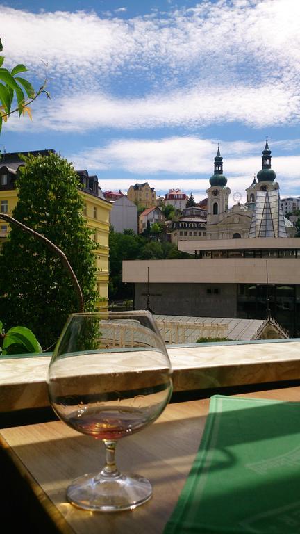 Hotel Chebsky Dvur - Egerlander Hof Karlowe Wary Zewnętrze zdjęcie